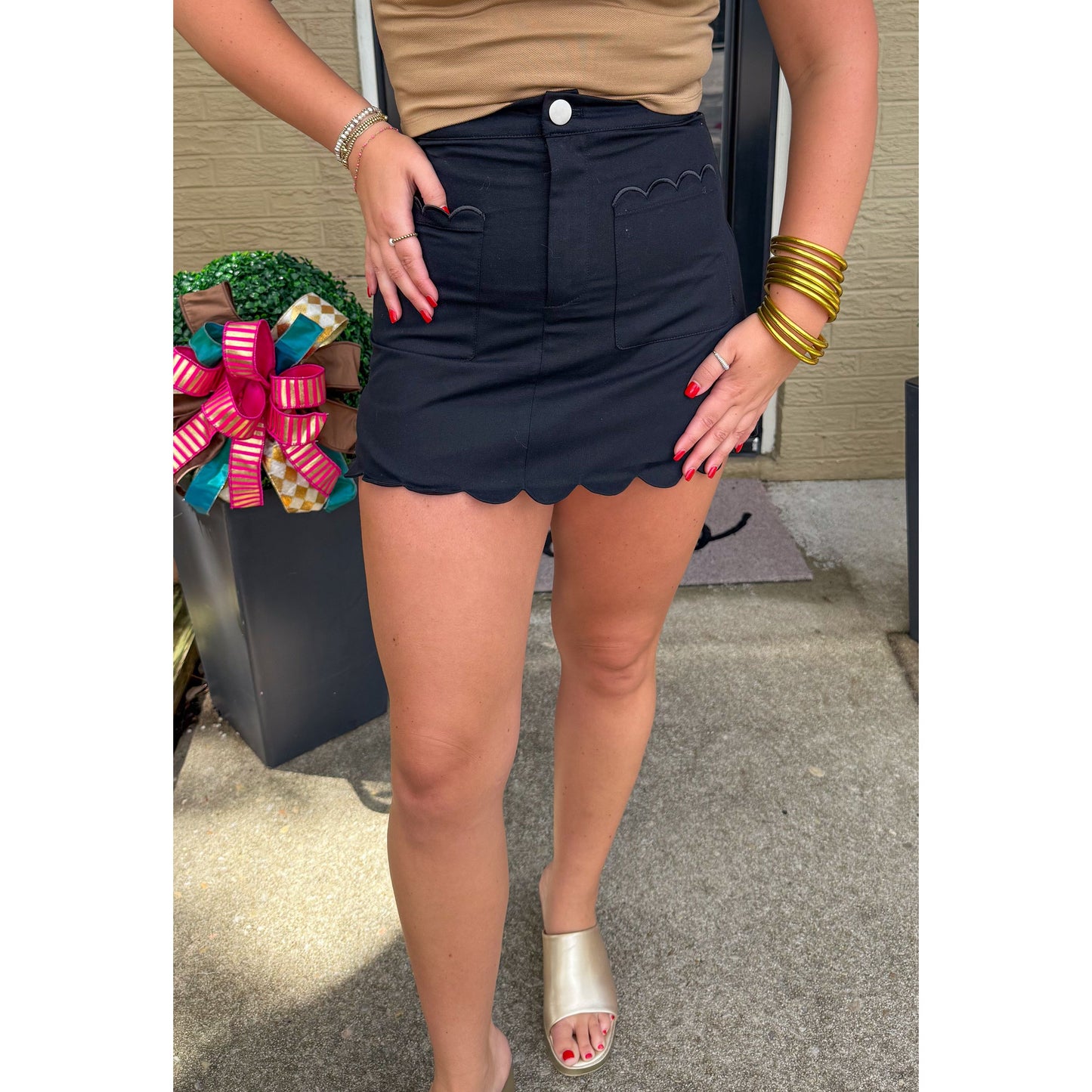 Monroe Scallop Skirt, Black