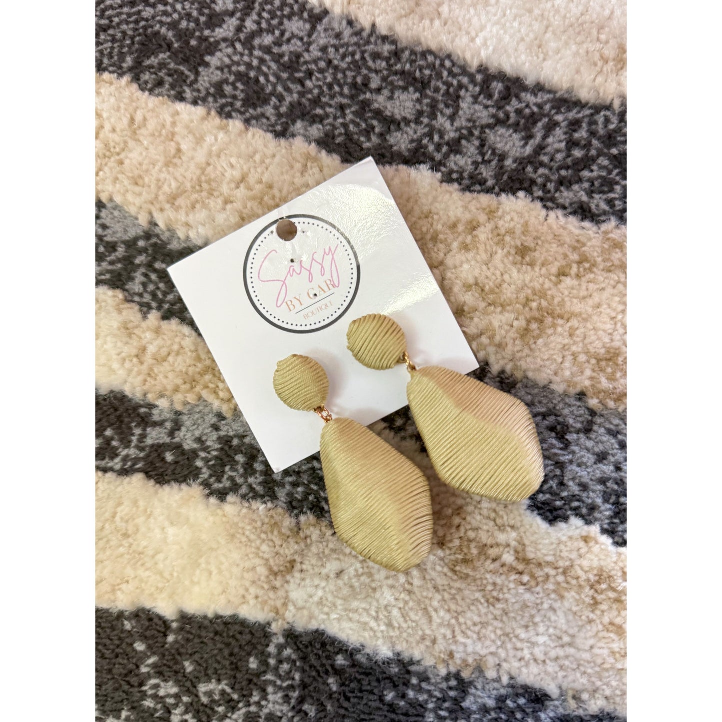 Detail Earrings