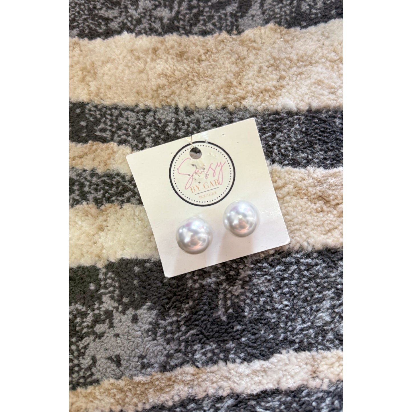 Pearl Studs