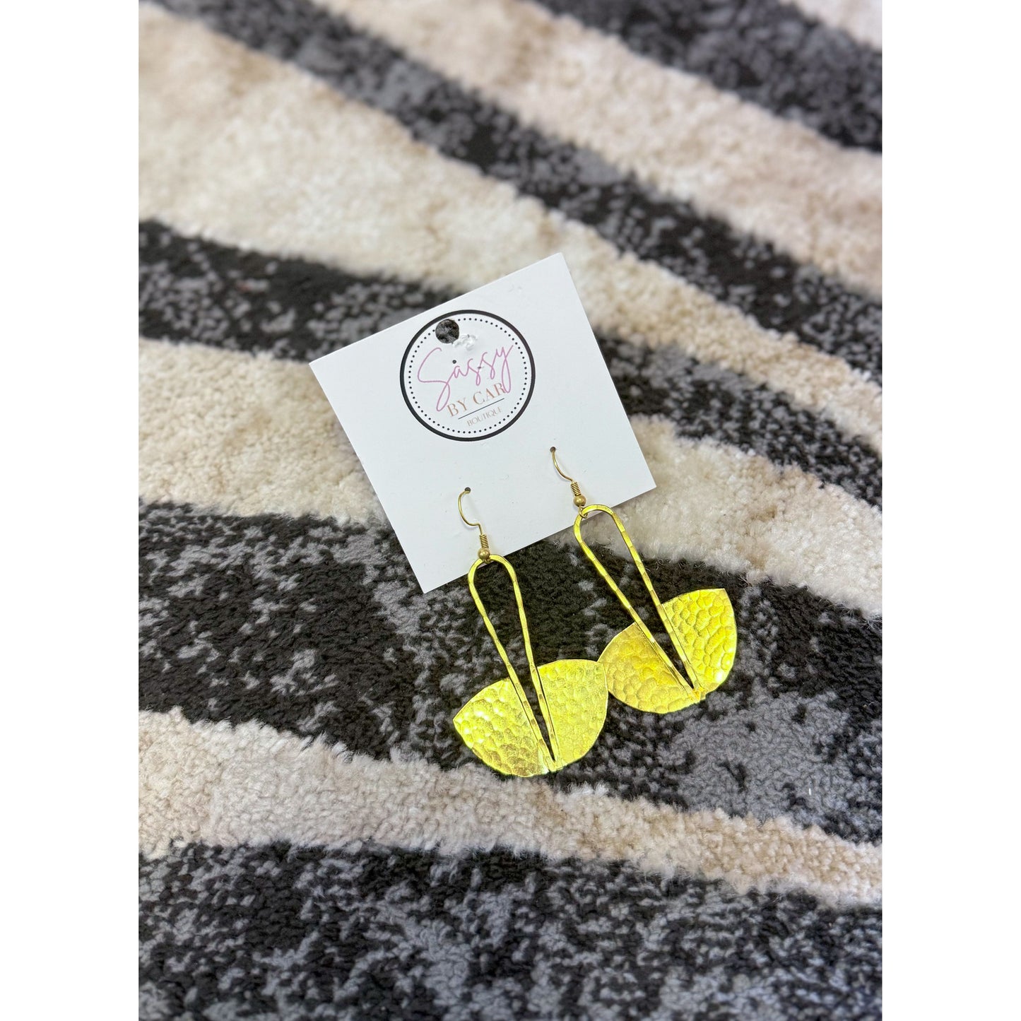 Detail Gold Earrings