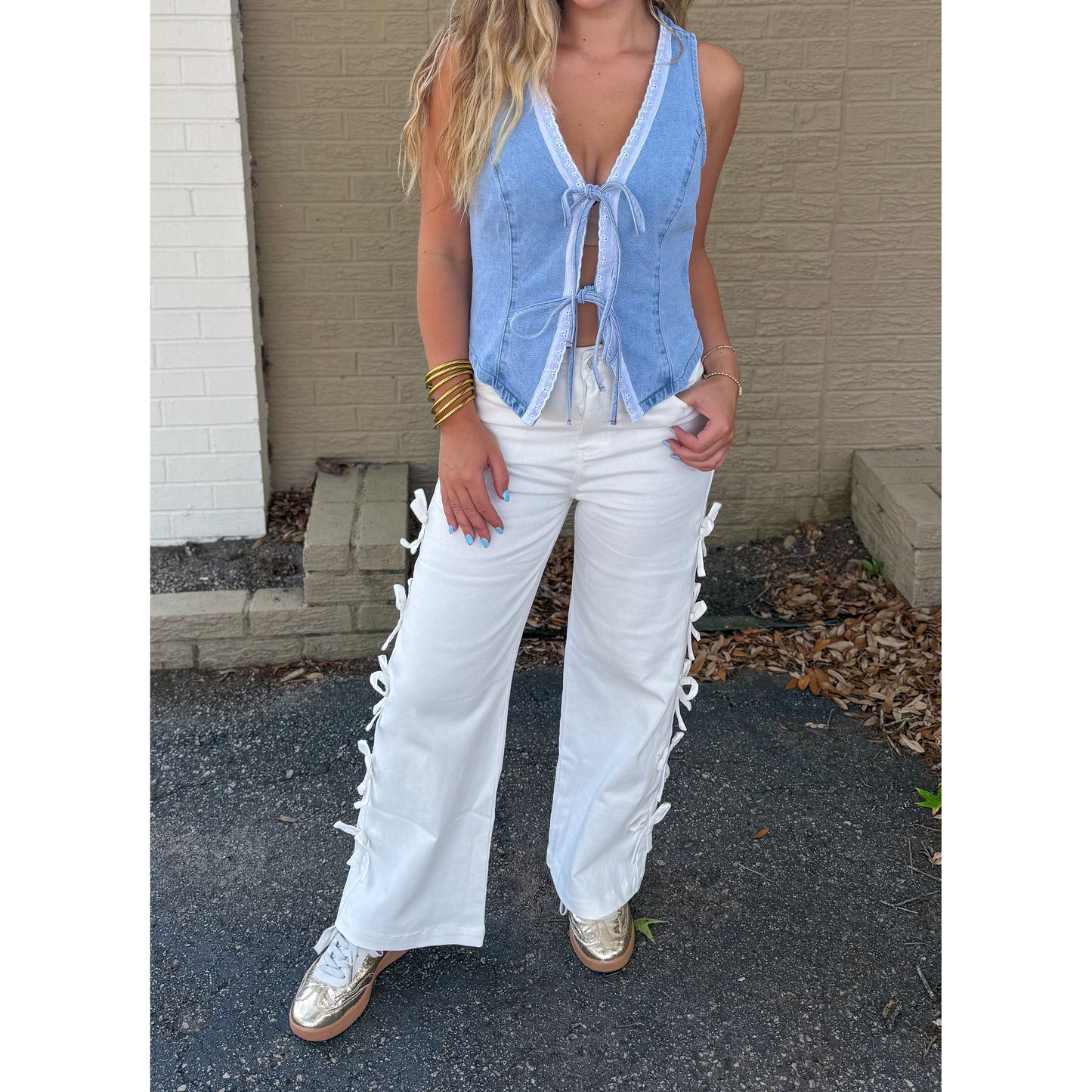 Denim Vest w/ Lace Time, Light Denim/White