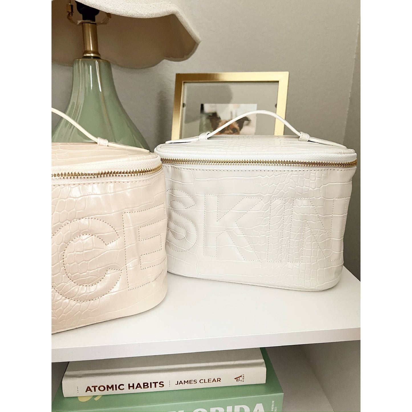 Skin - Crocodile Open Top White