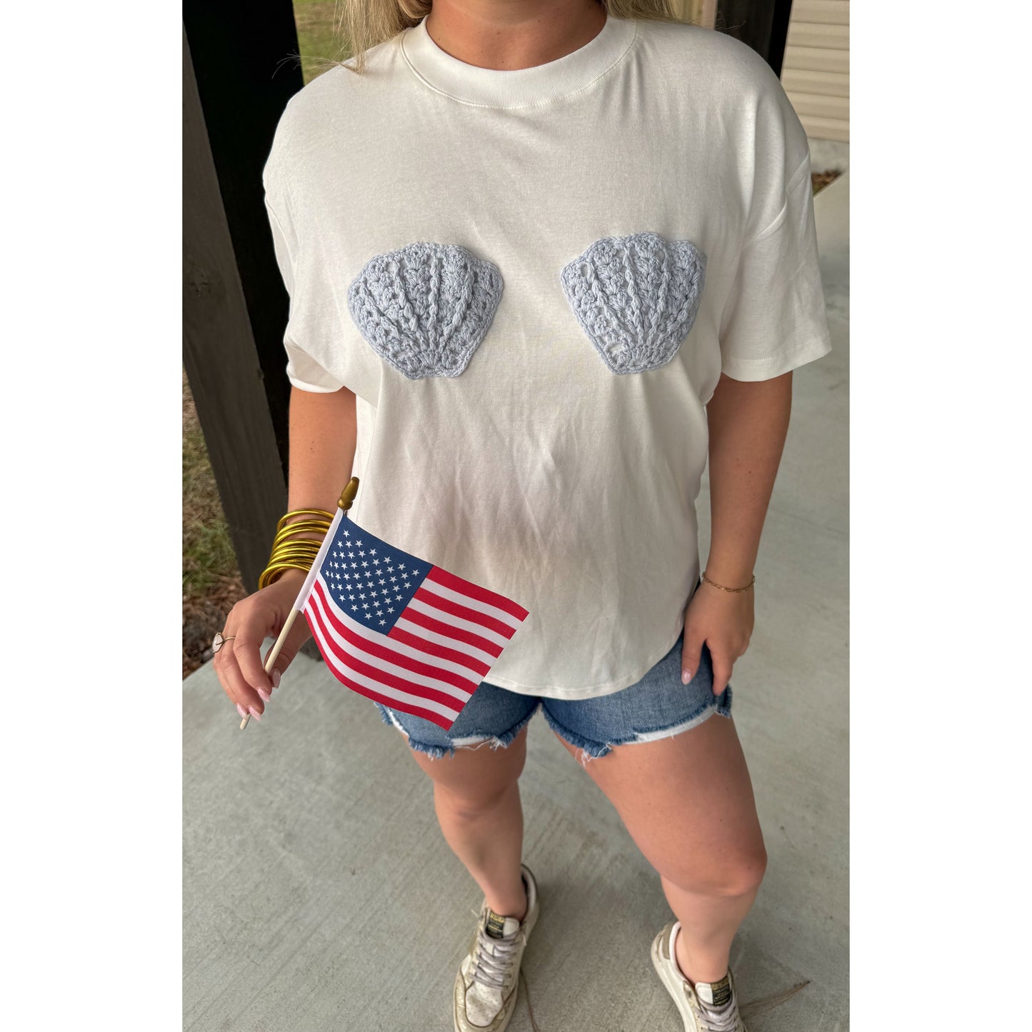 Shell Patch T-Shirt, White/Blue