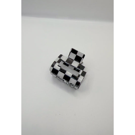 Black/White Checkered Claw Clip