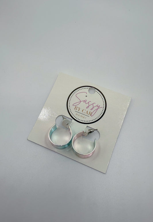 Holographic Hoops
