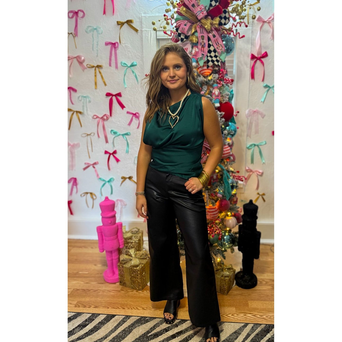 Lee Top, Hunter Green