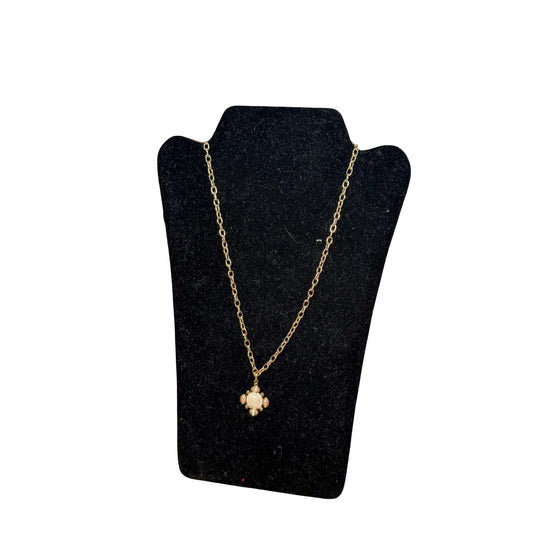 Pearl/Gold Necklace