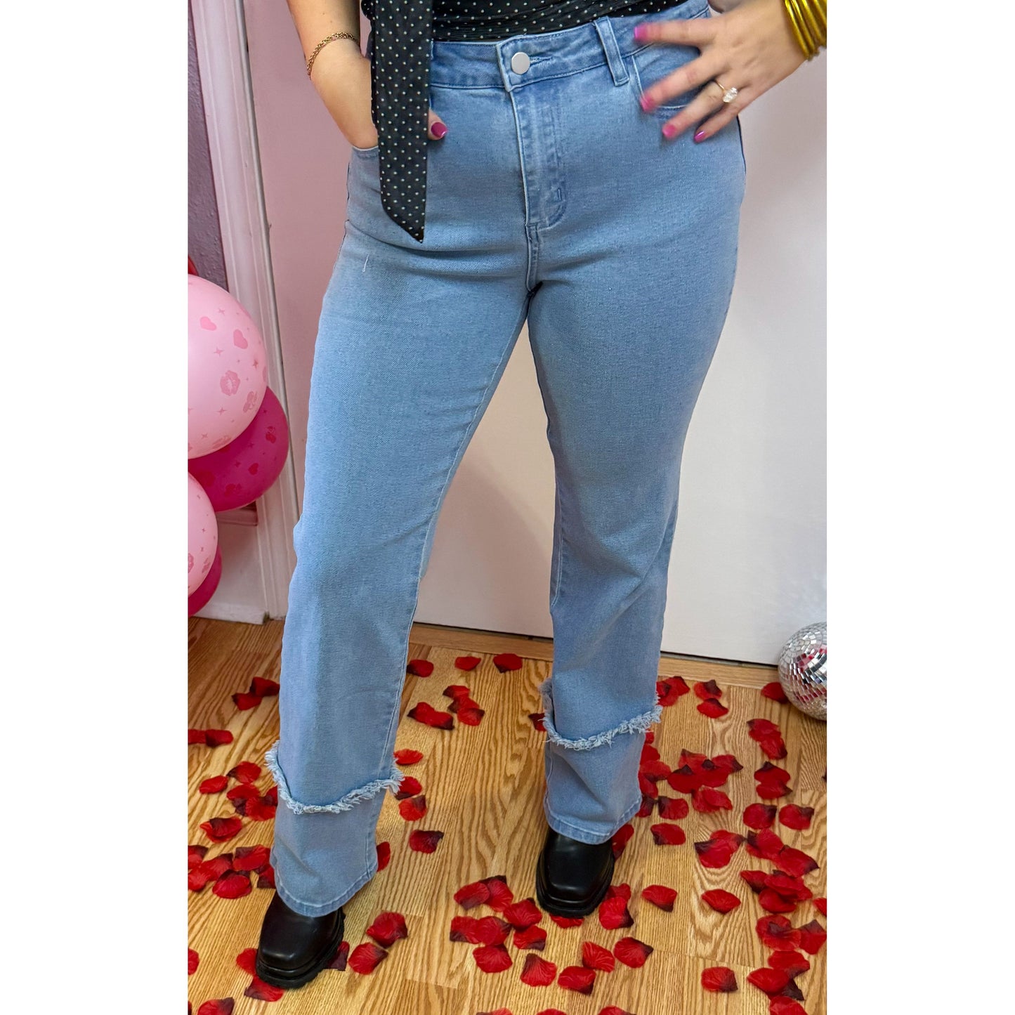 Frayed Hem Detail Jeans, Light Wash