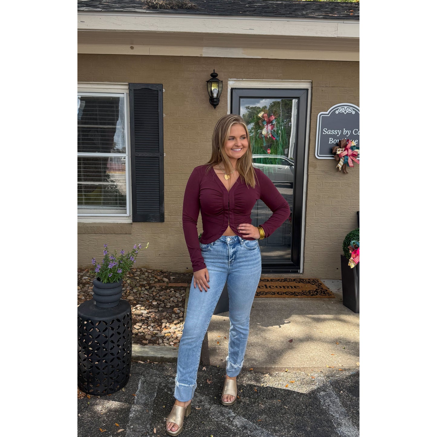Rosie Top, Maroon