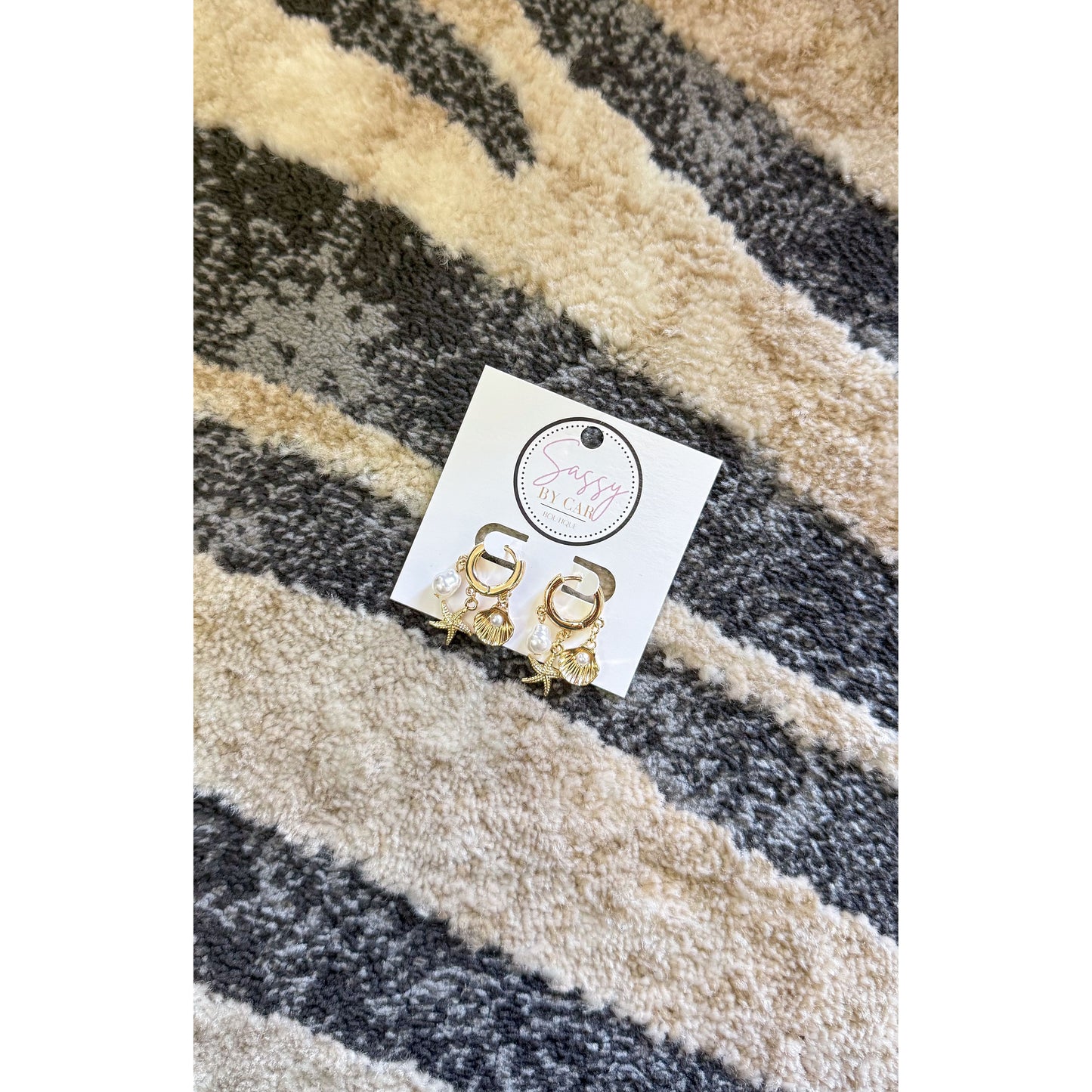 Detail Shell Hoops