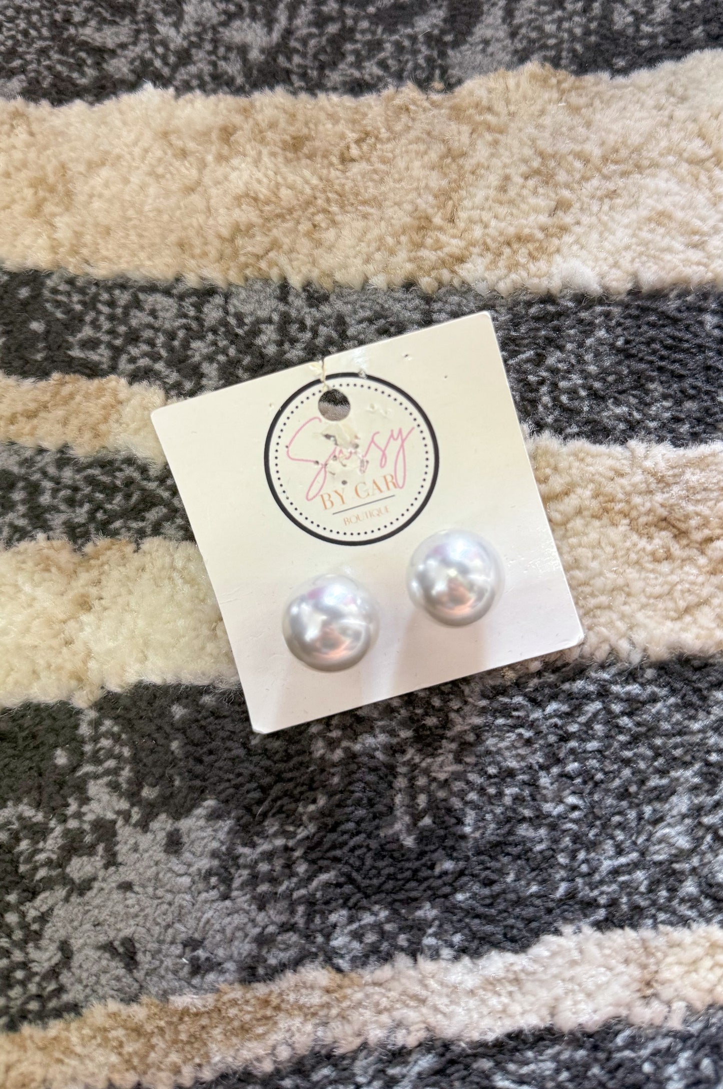 Pearl Studs