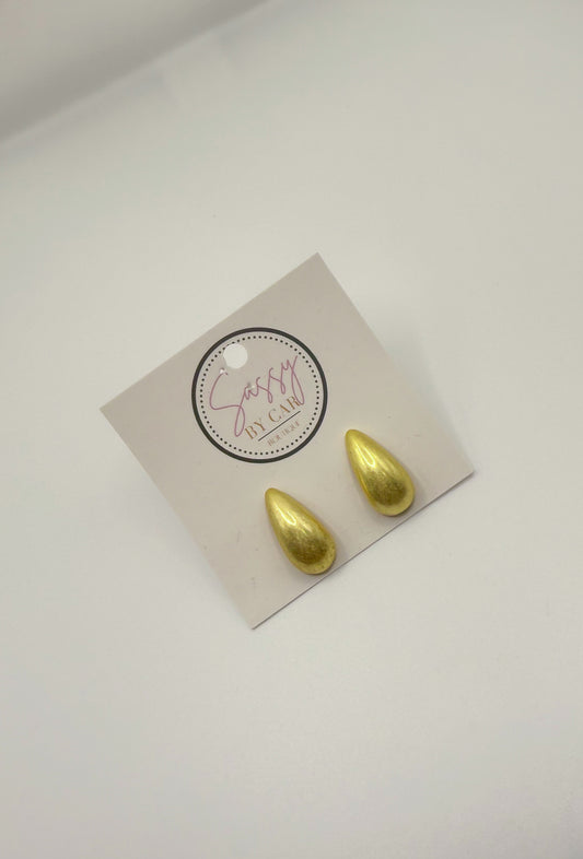 Liv Earrings, Gold