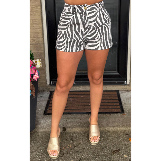 Murphy Zebra Pleated Shorts, Black/White