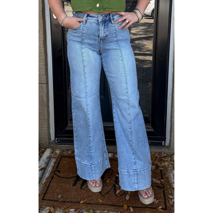Annie Mid Rise TC Jeans, Light Wash