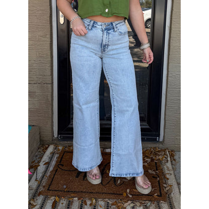 Heidi Wide Leg Jeans, Light Wash