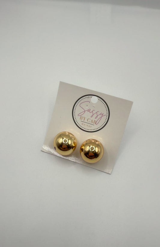 Sarah Studs, Gold