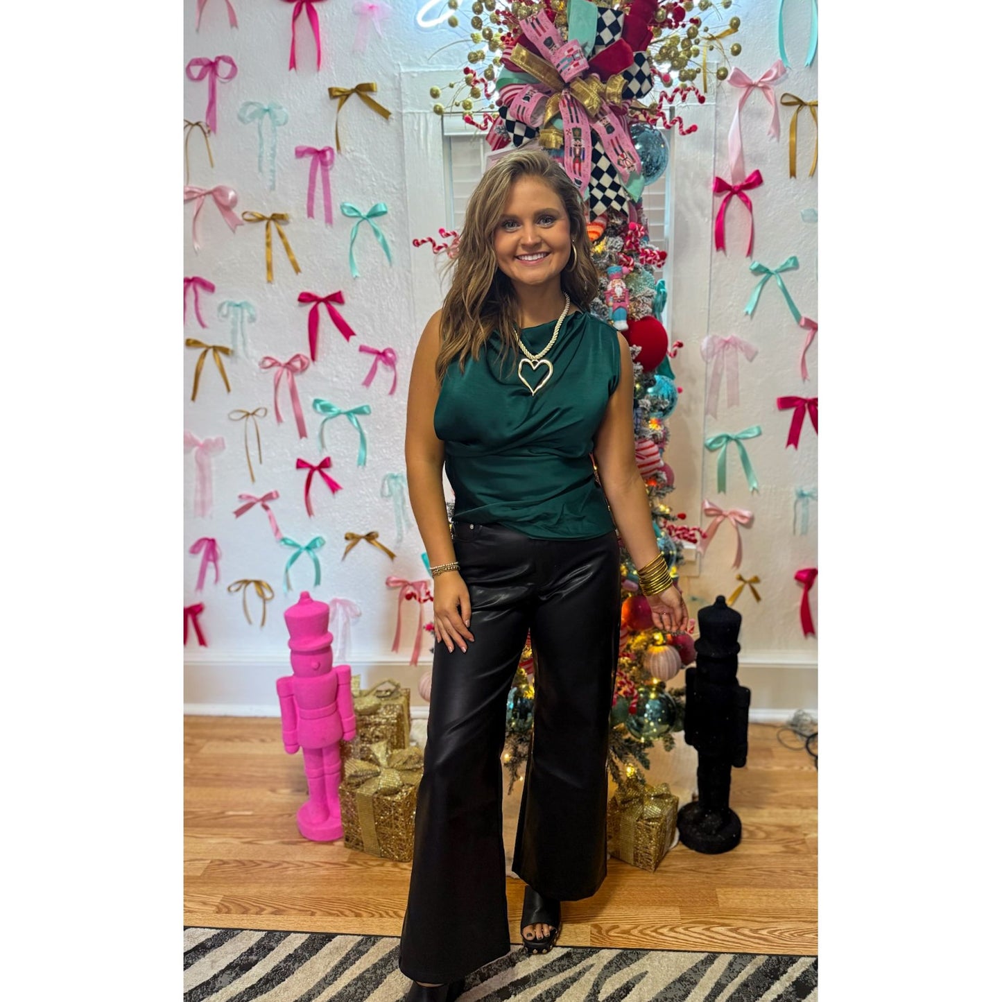 Lee Top, Hunter Green