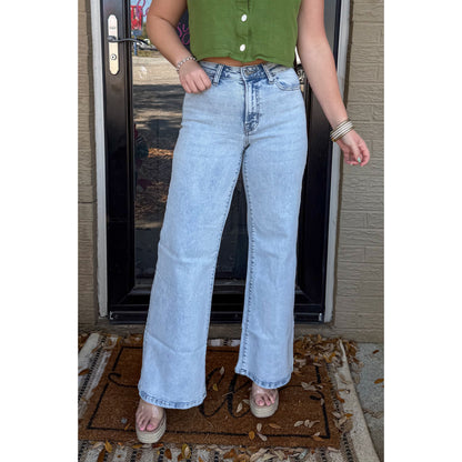 Heidi Wide Leg Jeans, Light Wash