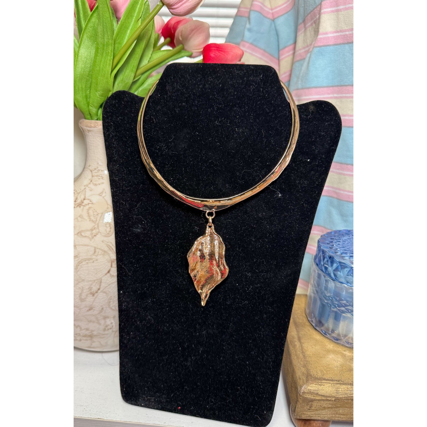 Detail Gold Necklace