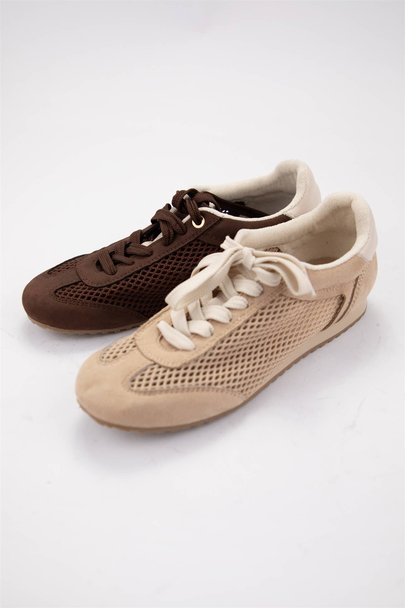 LOWMAN Retro Breathable Mesh Panel Low-Top Sneakers