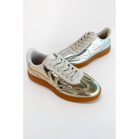 WAVY SWOOSH LOW SNEAKERS